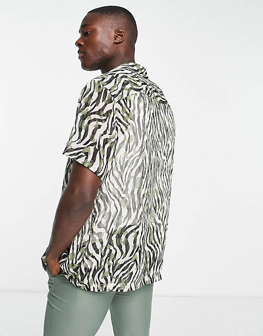 Camicia in tessuto trasparente effetto stropicciato kaki zebrato con rever profondo Asos Uomo Abbigliamento Camicie Camicie a maniche corte 