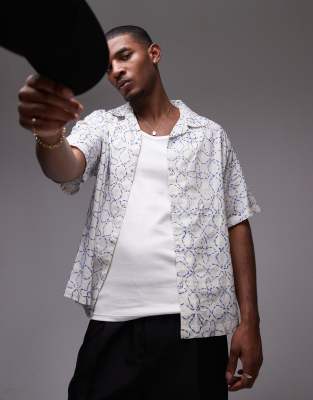 Topman - Chemise à manches courtes et fleurs brodées main - Blanc-Bleu