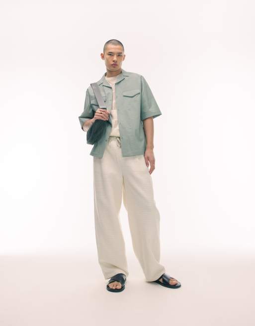 Topman - Chemise manches courtes décontractée avec col à revers et deux poches style utilitaire - Sauge