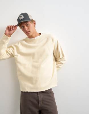 Topman Classic Fit Crop Raglan Sweatshirt With Raw Hem In White