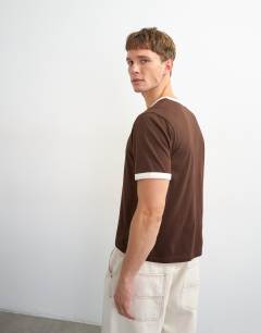 Model wearing Classic fit crop ringer t-shirt in brown