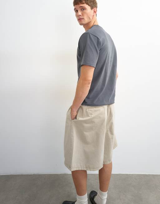 Topman classic fit distressed raw hem t-shirt in charcoal, 4 of 5