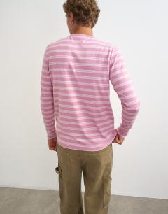 Model wearing Classic fit long sleeve t-shirt with stripe in pink