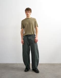 Model wearing Classic fit sheer t-shirt in khaki