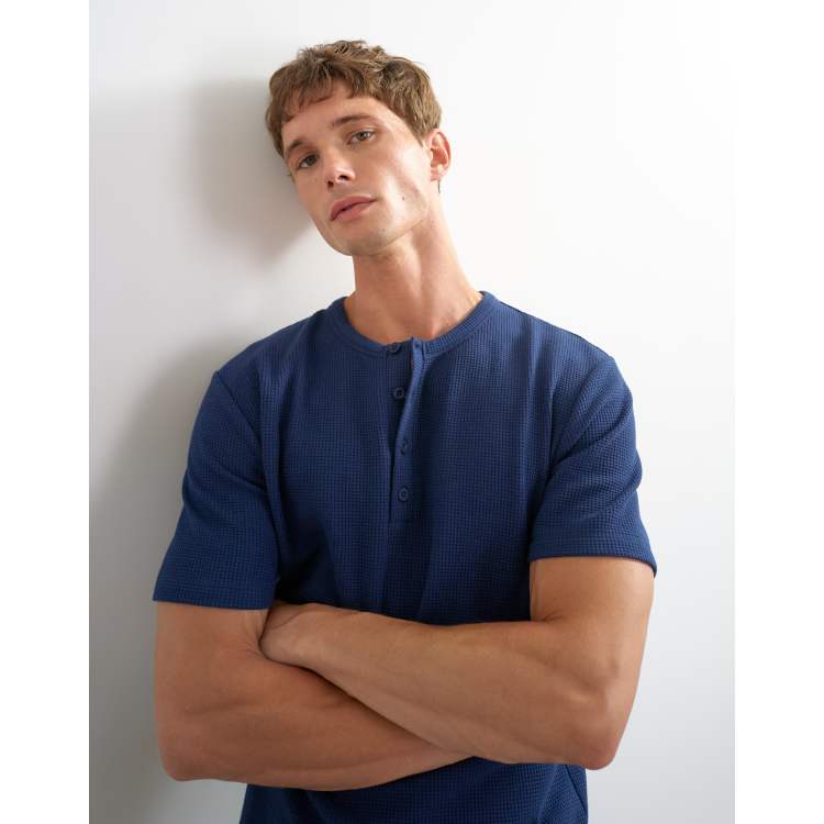 Topman classic fit short sleeve waffle henley T-shirt in navy | ASOS