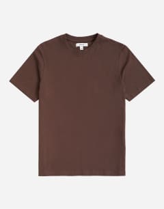 Model wearing Classic fit t-shirt in brown