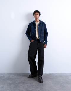 Model wearing Classic fit t-shirt in stone