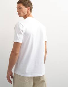 Model wearing Classic fit t-shirt in white
