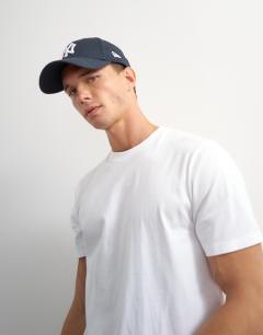 Model wearing Classic fit t-shirt in white