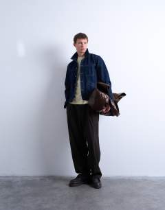 Model wearing Classic fit t-shirt in yellow