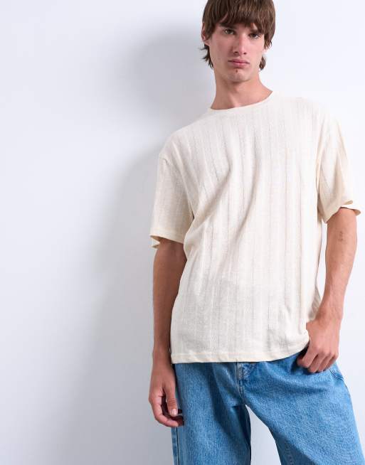 Topman - Ecrufarvet T-shirt med lodrette striber med tekstur i afslappet pasform