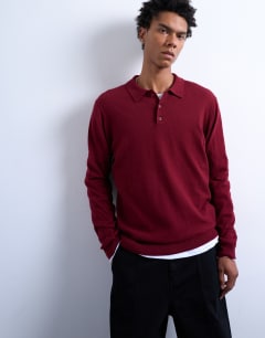 Essential knitted button polo in burgundy