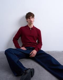 Essential knitted zip polo in burgundy