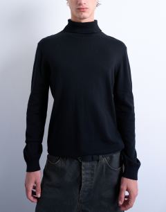 Essential roll neck with wool in black