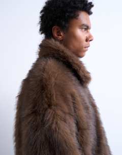 Model wearing Faux fur zip through coat in brown