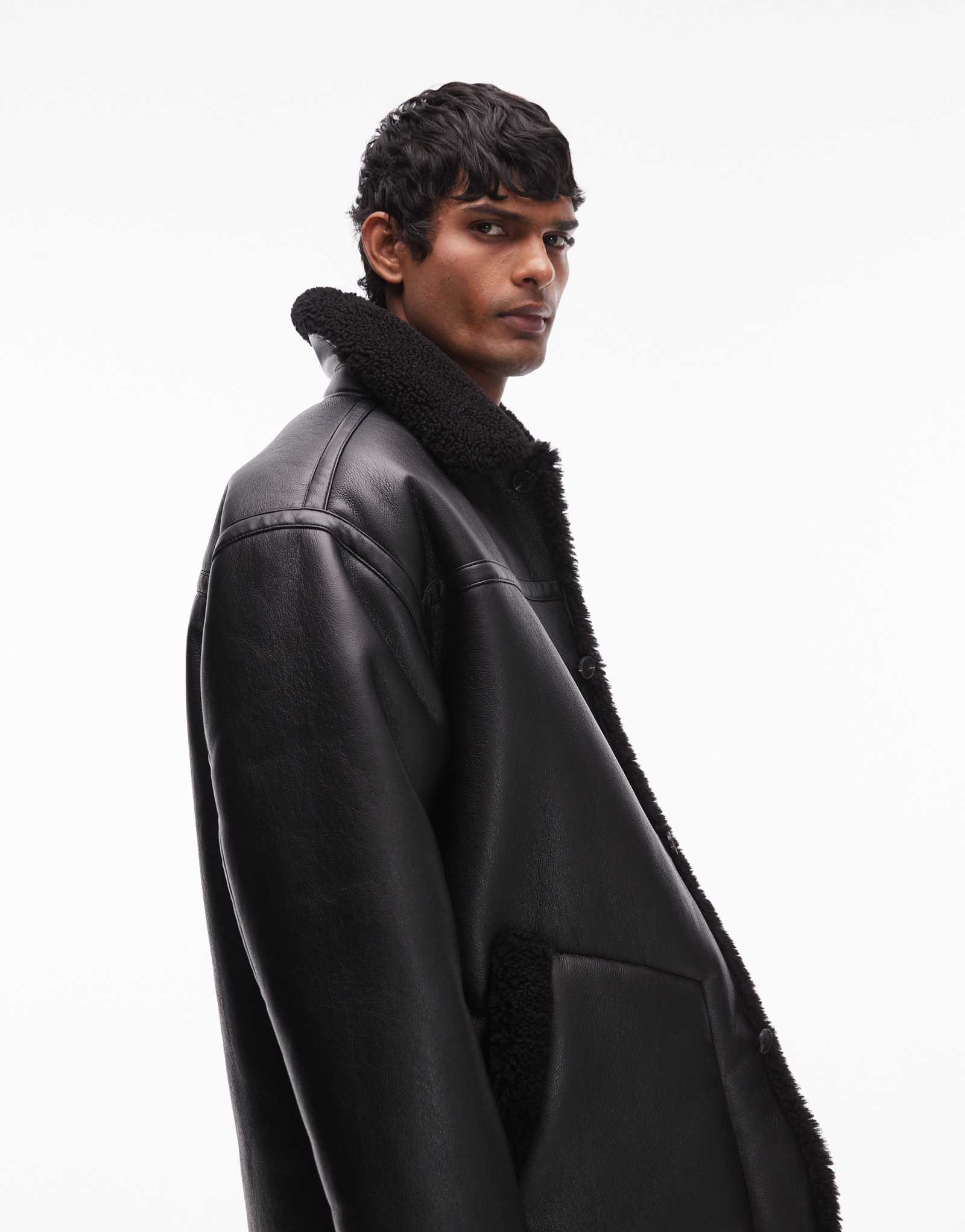 Куртка с воротником из искусственной овечьей шерсти Topman черного цвета