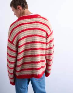 Model wearing Fluffy stripe crew cardigan red