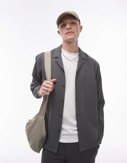 Topman – Grafitowa plisowana koszula o regularnym kroju z długimi rękawami i kołnierzykiem kubańskim