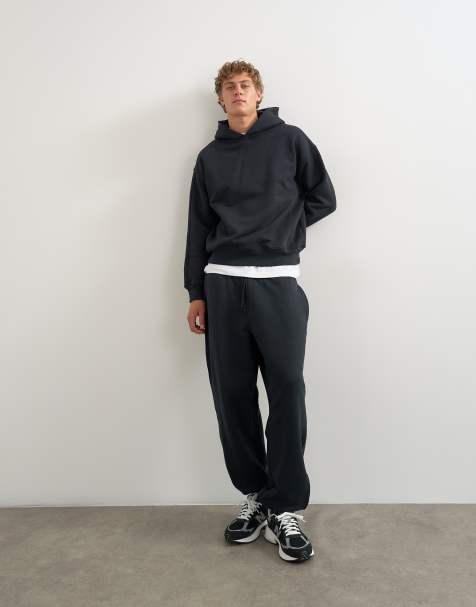 Topman heavyweight baggy fit cuffed jogger in black - view 1