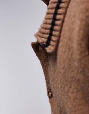 Thumbnail 2 of 6