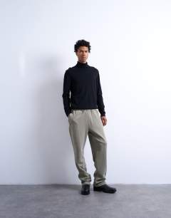 Heavyweight straight leg jogger in washed khaki