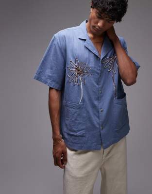 Topman – Hemd in Blau mit Blumenstickerei in Kordeloptik - view 1