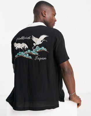 Topman – Hemd in Schwarz mit Reverskragen und Kranich-Stickerei
