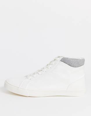 chukka trainer