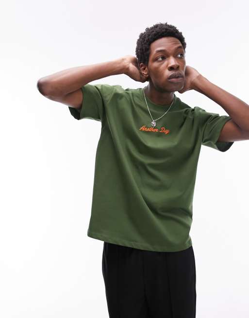 Topman – Hochwertiges Oversize-T-Shirt in Grün mit „Another Day“-Stickerei, 3 von 4