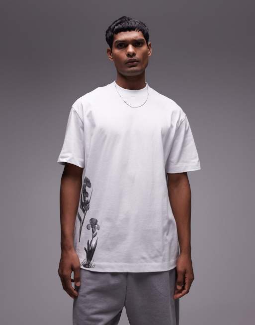 Topman – Hochwertiges Oversize-T-Shirt in Weiß mit markantem Blumenmotiv in Schwarz