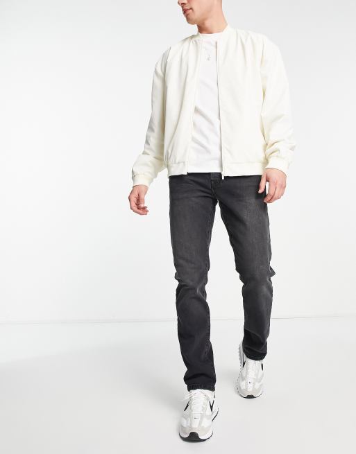 Topman Inclusive Essential – Czarne jeansy o dopasowanym kroju z efektem sprania 