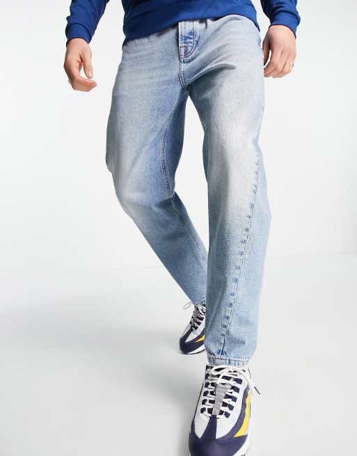 Topman - Jeans met toelopende ronde pijpen in lichte wassing blauw