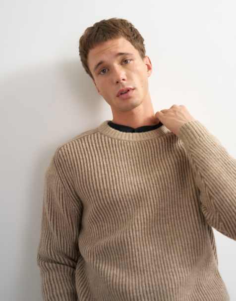 Topman - jersey de punto trenzado de corte clásico estilo pescador en color avena - view 1