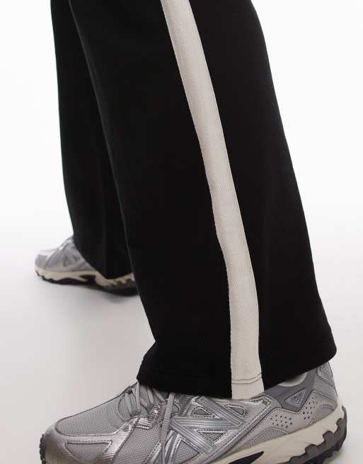 Topman – Jogginghose in Schwarz mit weitem Bein und seitlichem Kontraststreifen, 2 von 5