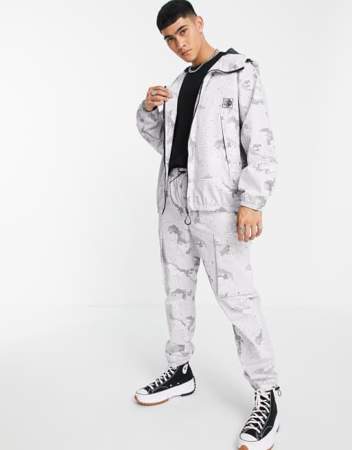 Topman – Kamouflagemönstrad jacka i ripstop 