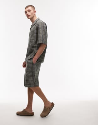 Topman – Karierte Seersucker-Shorts in Grün - view 1