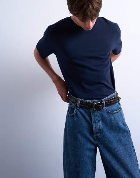 Topman – Klassisch geschnittenes T-Shirt in Marineblau - view 1