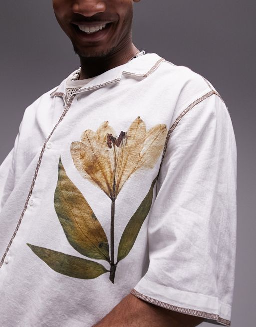 Topman - Kortærmet skjorte med print med presset blomst i ecrufarve
