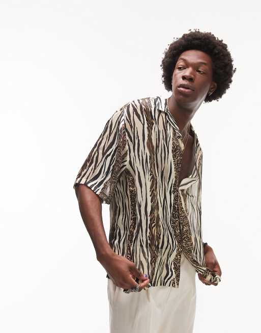 Topman – Koszula o luźnym kroju z krótkimi rękawami i kołnierzykiem kubańskim w kolorowy zwierzęcy wzór devore