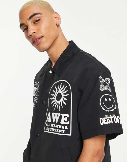 Topman – Kurzärmlige Coach-Jacke in Schwarz mit Grafiken