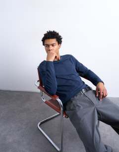 Lightweight long sleeve tee in navy