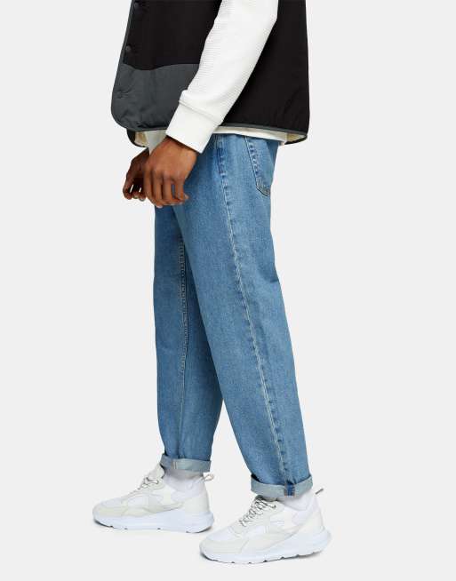 Topman – Locker geschnittene Jeans in mittlerer Waschung