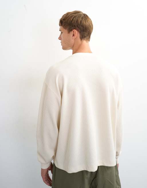 Topman locker geschnittenes Cropped-Piqué-Waffel-Langarm-T-Shirt in Ecru, 3 von 5
