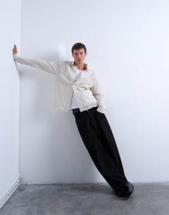 Model wearing Long sleeve relaxed cheesecloth stripe in cream