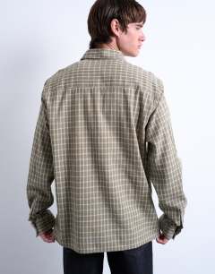 Model wearing Long sleeve relaxed grid check shirt in khaki