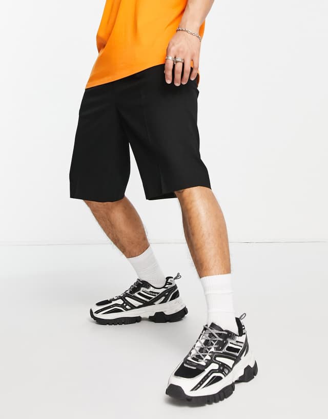 Topman longline pleat front shorts in black