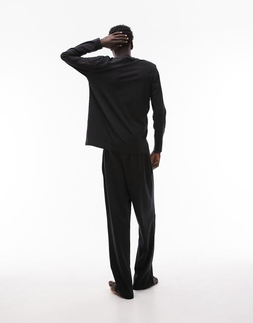 Topman lounge set with long sleeve t-shirt and trackies in black, 2 of 4