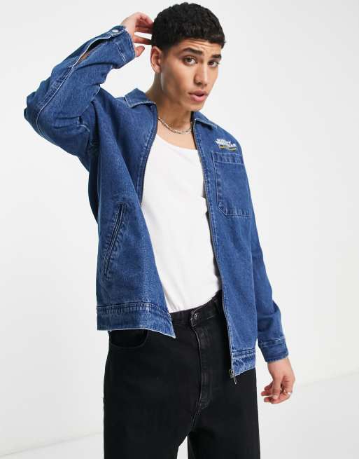 Topman – Mellanblå overshirt i denim med broderi baktill och tvättad finish, 3 av 4