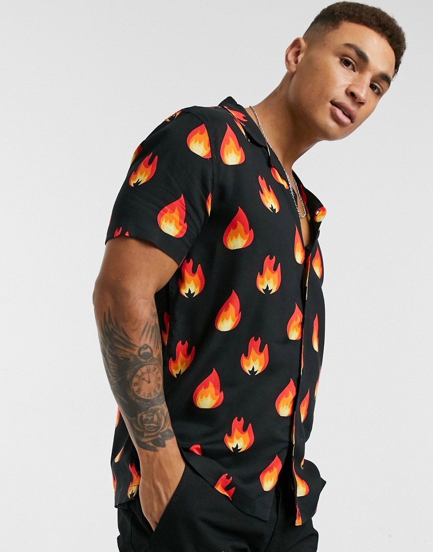Topman - Overhemd met korte mouwen en vlammenprint in zwart