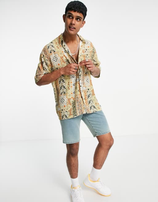 Topman – Oversize-Hemd aus Viskose in gold mit Vintage-Muster 